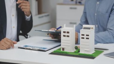 İş adamı ev modeli