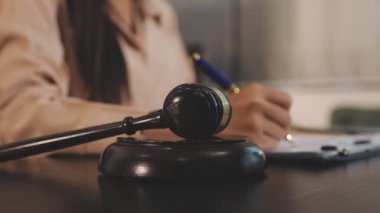 Hukuk ve yasal kavram