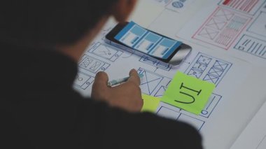 kağıt üzerine çizim Tasarımcısı