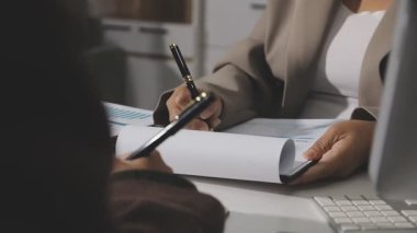 Ofis iş adamları iş