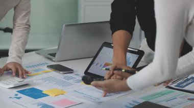 Ofiste çalışan iş ekibi.