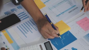 işadamı tablet verilerin analizi