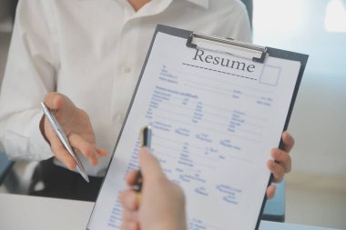 Office iş görüşmesine görünümünü kapatın, Özgeçmiş Yazma ipuçları, iyi cv hazır yetenekli başvuru, uygulama, İK Yöneticisi işe alma kararı dikkate alınarak işveren gözden işveren odaklan