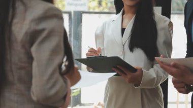 Birlikte çalışan iş ekibini kapatın.