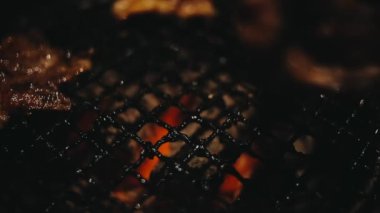 Yakiniku, Japonya 'nın en popüler yemek pişirme tarzlarından biridir..