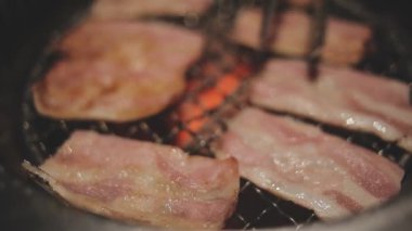 Yakiniku, Japonya 'nın en popüler yemek pişirme tarzlarından biridir..