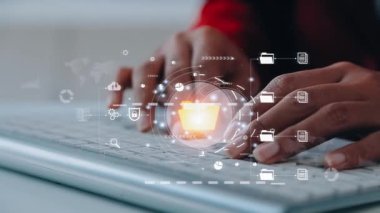 İnsan eli daktilo ve bilgisayar klavyeli yaratıcı yapay zeka kavramı. çoklu pozlama