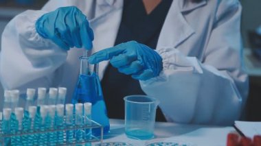 Bilim labaratuar donanımları ile çalışma