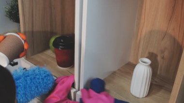 Kız tuvalette nişanlanmış..