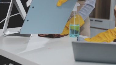 Bilgisayarlı temizlik görevlisi