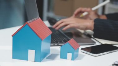 Emlakçı Evi Modeli