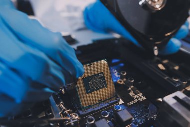 Elektronik teknisyen, elektronik mühendisliği, elektronik onarım, ölçüm ve test, onarım ve bakım kavramları.