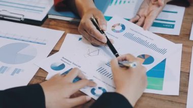 Ofiste çalışan iş kadını, iş ekibi konsepti