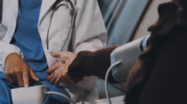 Hastanedeki doktorlar.