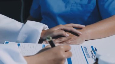 Klinikteki doktor panosunu kapat.