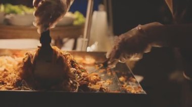 Lezzetli Asya yemeklerinin yakın görüntüsü