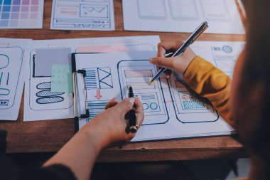 UX UI ve programlama geliştirme teknolojisi.