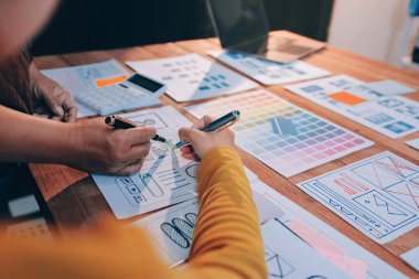 UX UI ve programlama geliştirme teknolojisi.