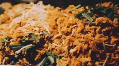 Lezzetli Asya yemeklerinin yakın görüntüsü