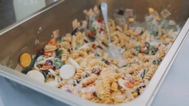 Lezzetli ve estetik İtalyan makarnası.