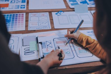 UX UI ve programlama geliştirme teknolojisi.