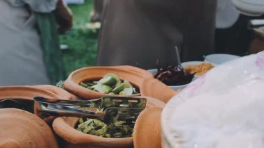 Lezzetli Asya yemeklerinin yakın görüntüsü