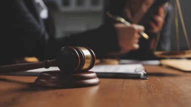 Hukuk ve avukat kavramı.