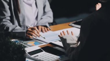 İş Takımı Proje Üzerinde Çalışıyor.