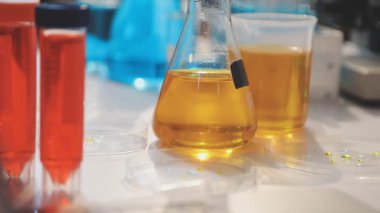 laboratuvar kimyasal test tüpü