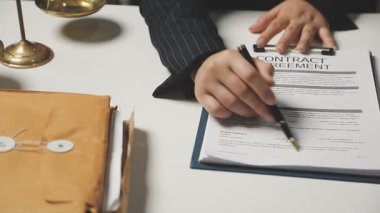 iş kadını imza belge