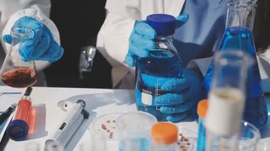 Kimyasal deney. laboratuvar araştırması.