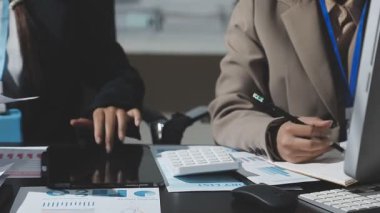 İş takım toplantısı modern ofis