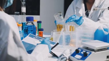 Bilim labaratuar donanımları ile çalışma