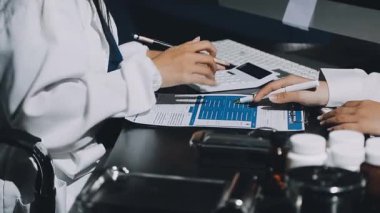 Tıbbi ilaçlı doktor