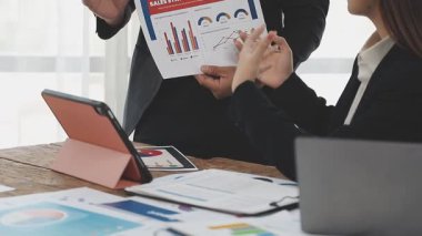 Ofiste çalışan iş ekibi.