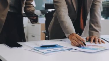 İş adamları toplantısı, tartışma, takım çalışması kavramı