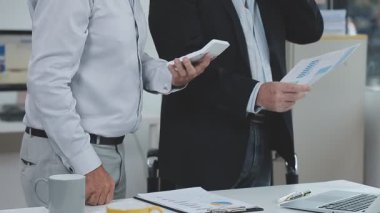 projede çalışan iş adamları