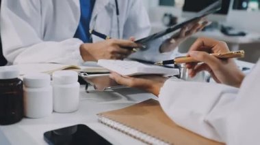 Doktor yazma reçete hasta için