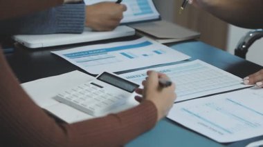 mali belgeleri tartışırken iş takım