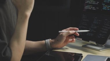 Proje üzerinde çalışan işadamlarının kapatılması