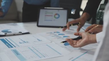 Ofiste birlikte çalışan iş adamları, iş ekibi, konsept