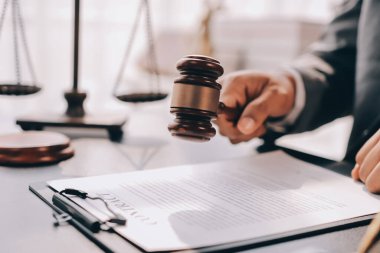 Avukat, müvekkiline mahkemeye çıkarılması gereken yasayı açıkladı..