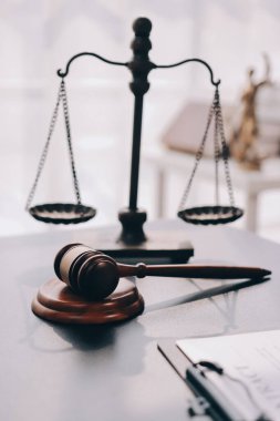 Avukat, müvekkiline mahkemeye çıkarılması gereken yasayı açıkladı..