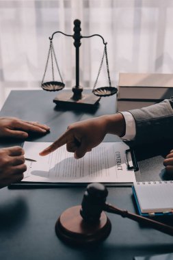 Avukat, müvekkiline mahkemeye çıkarılması gereken yasayı açıkladı..