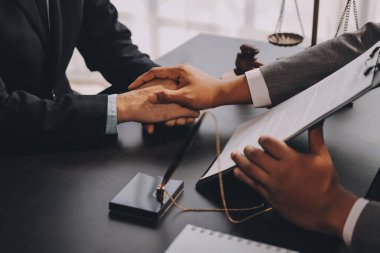 Avukat, müvekkiline mahkemeye çıkarılması gereken yasayı açıkladı..