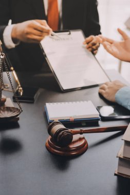 Avukat, müvekkiline mahkemeye çıkarılması gereken yasayı açıkladı..