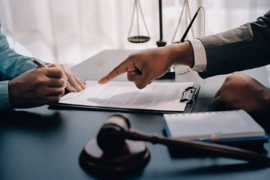 Avukat, müvekkiline mahkemeye çıkarılması gereken yasayı açıkladı..