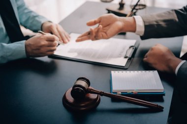 Avukat, müvekkiline mahkemeye çıkarılması gereken yasayı açıkladı..