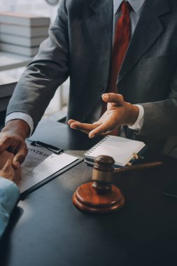 Avukat, müvekkiline mahkemeye çıkarılması gereken yasayı açıkladı..