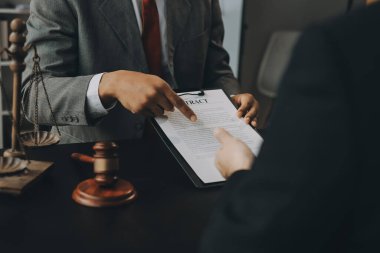 Avukat, müvekkiline mahkemeye çıkarılması gereken yasayı açıkladı..